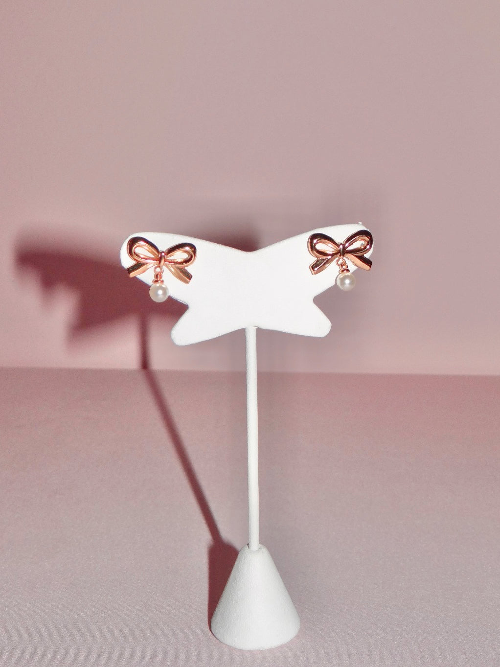 Coquette pearly earrings